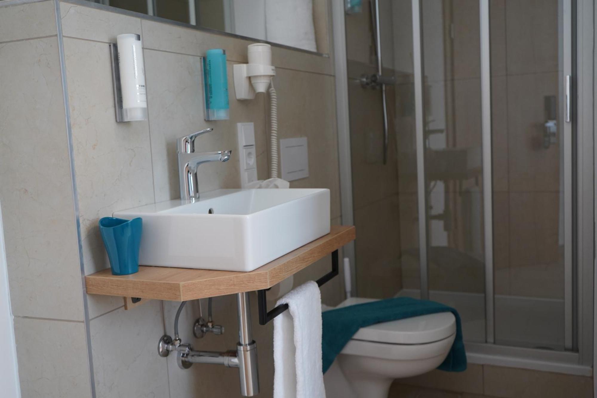 Eco Motel Wallersdorf Экстерьер фото