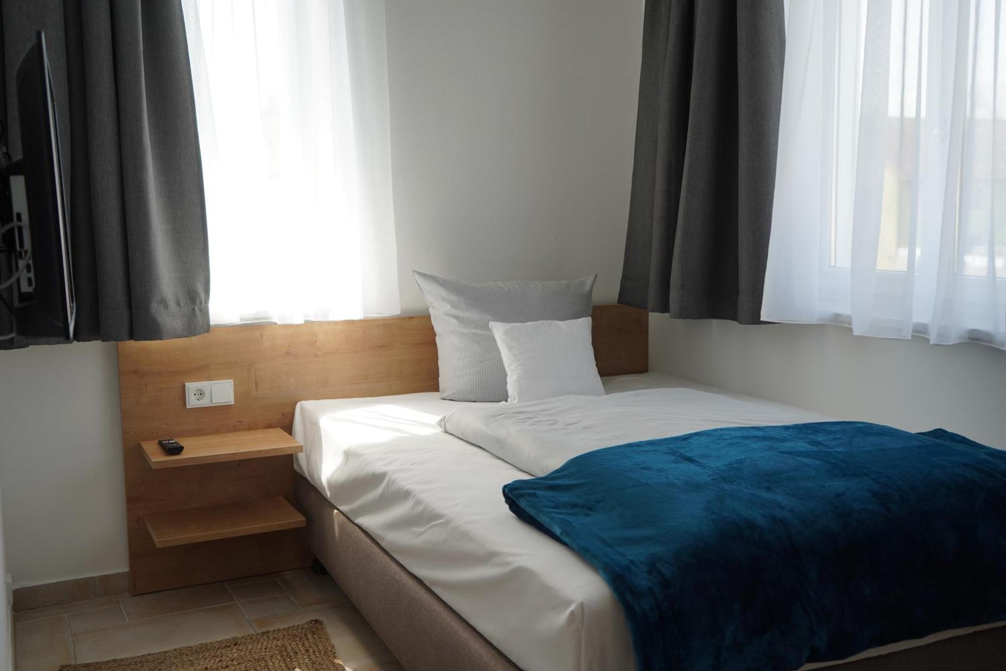 Eco Motel Wallersdorf Экстерьер фото