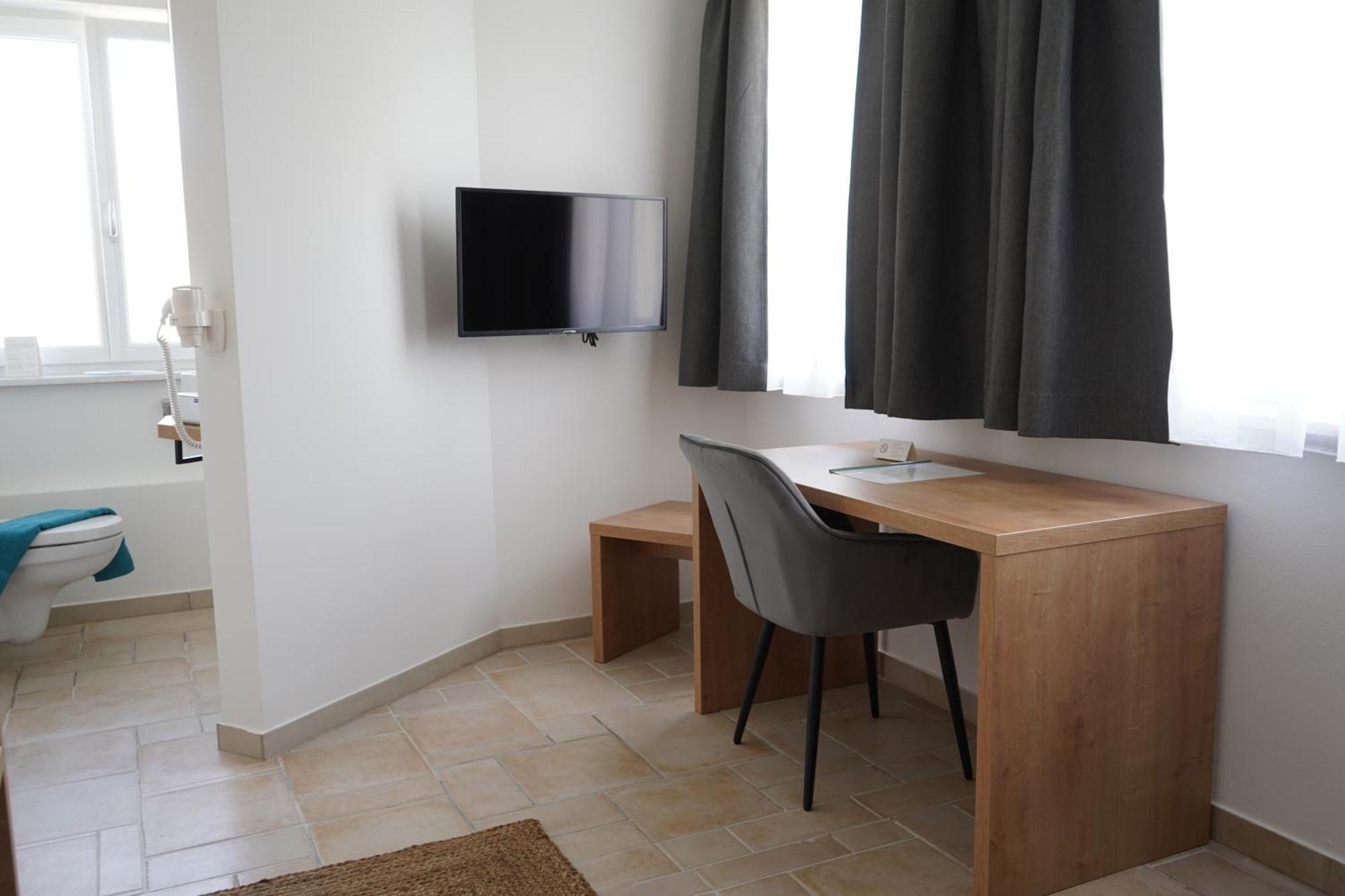 Eco Motel Wallersdorf Экстерьер фото